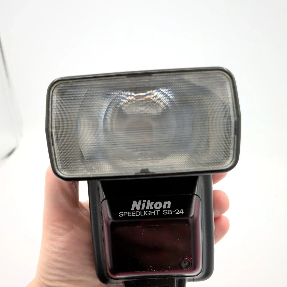 Nikon Speedlight SB-24 Shoe Mount Flash for SLR‎ DSLR Cameras Black SB24